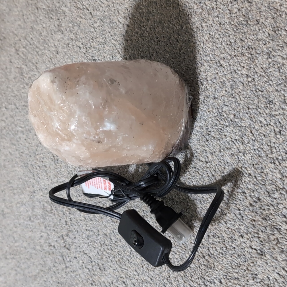 Himalayan salt lamp